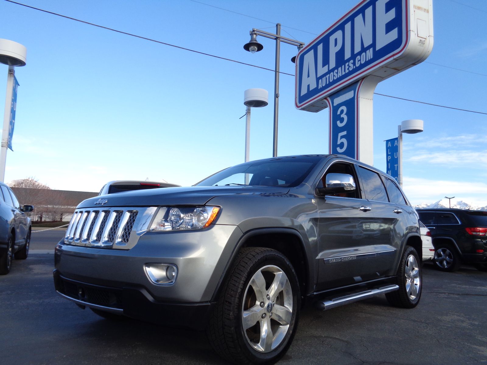 2012 JEEP GRAND CHEROKEE Overland Summit