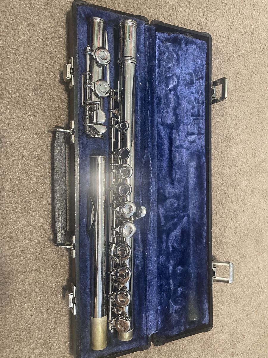 Gemeinhardt M2 Flute - Silver-Plated with Original Hard Case, Excellent Condition