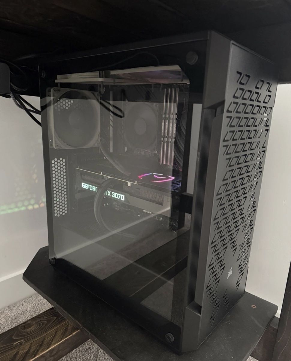 Gaming Apache i9-11900k RTX 3070 64 GB 2 TB