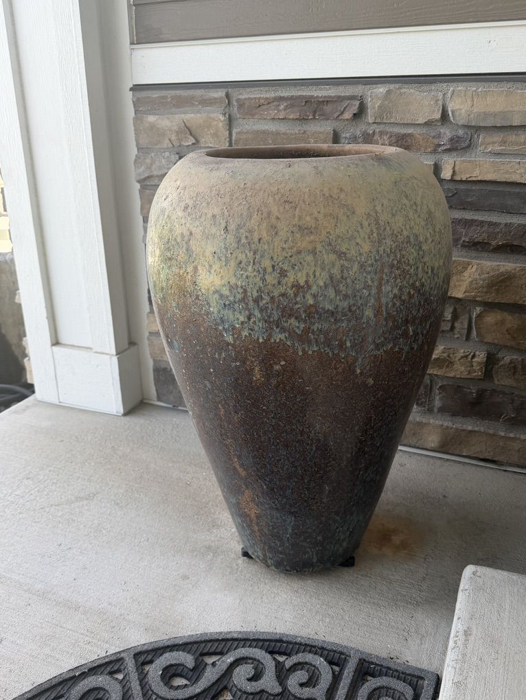 Main image 3