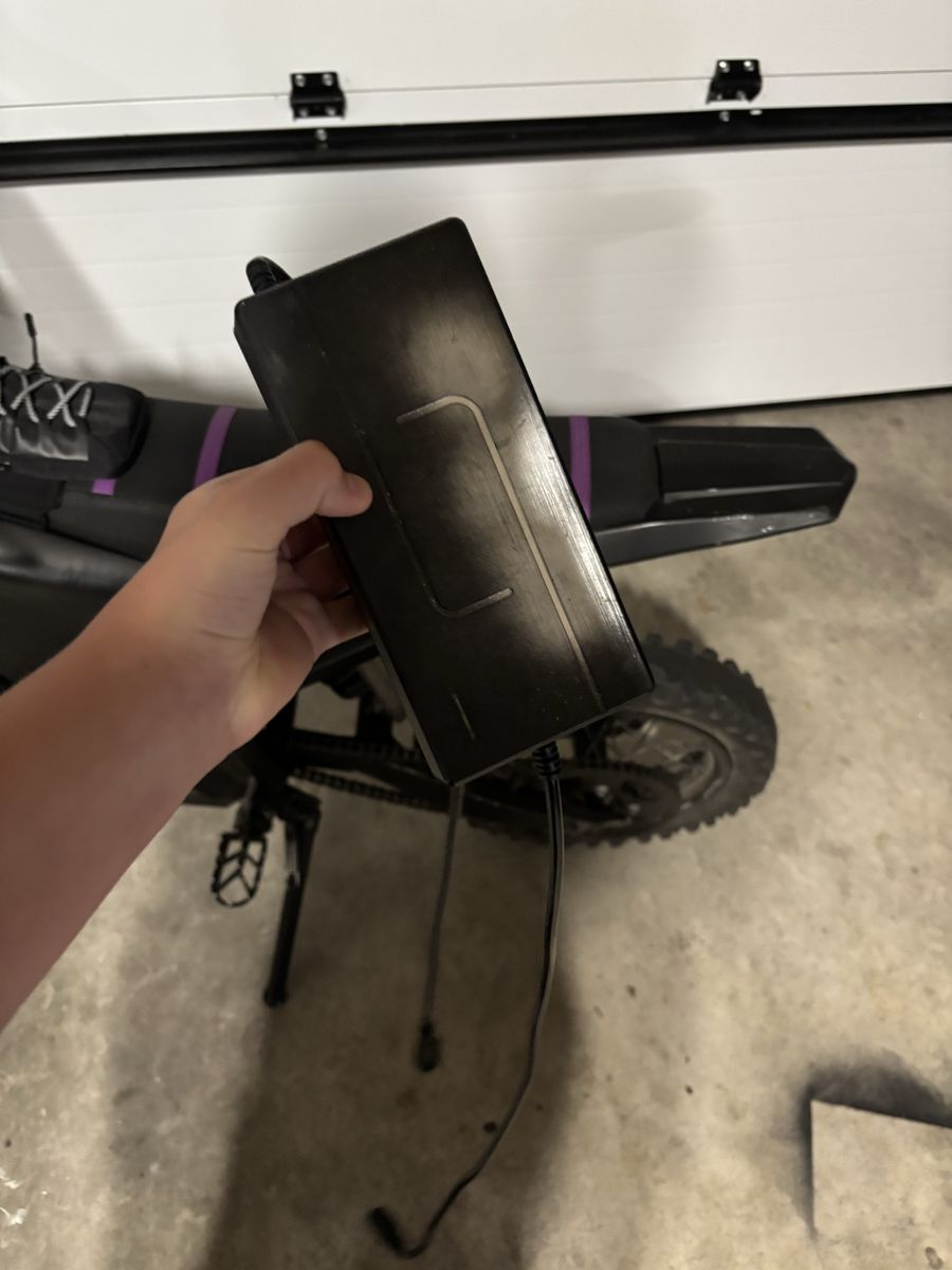 Main image 7