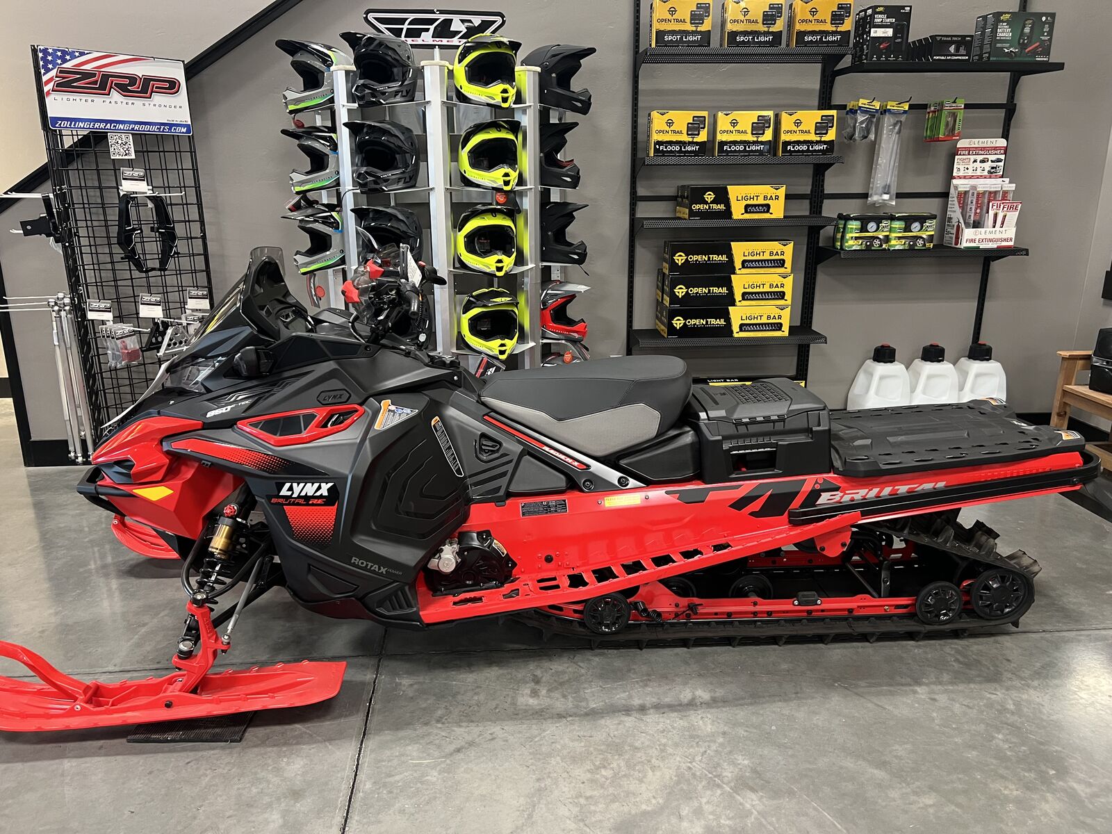 New 2025 Lynx Brutal 850