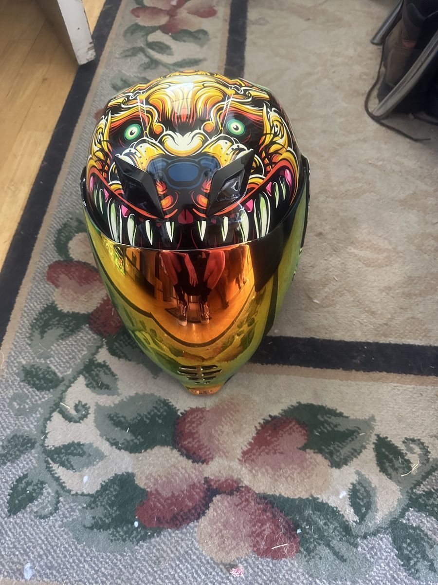 Icon airflite helmet size medium
