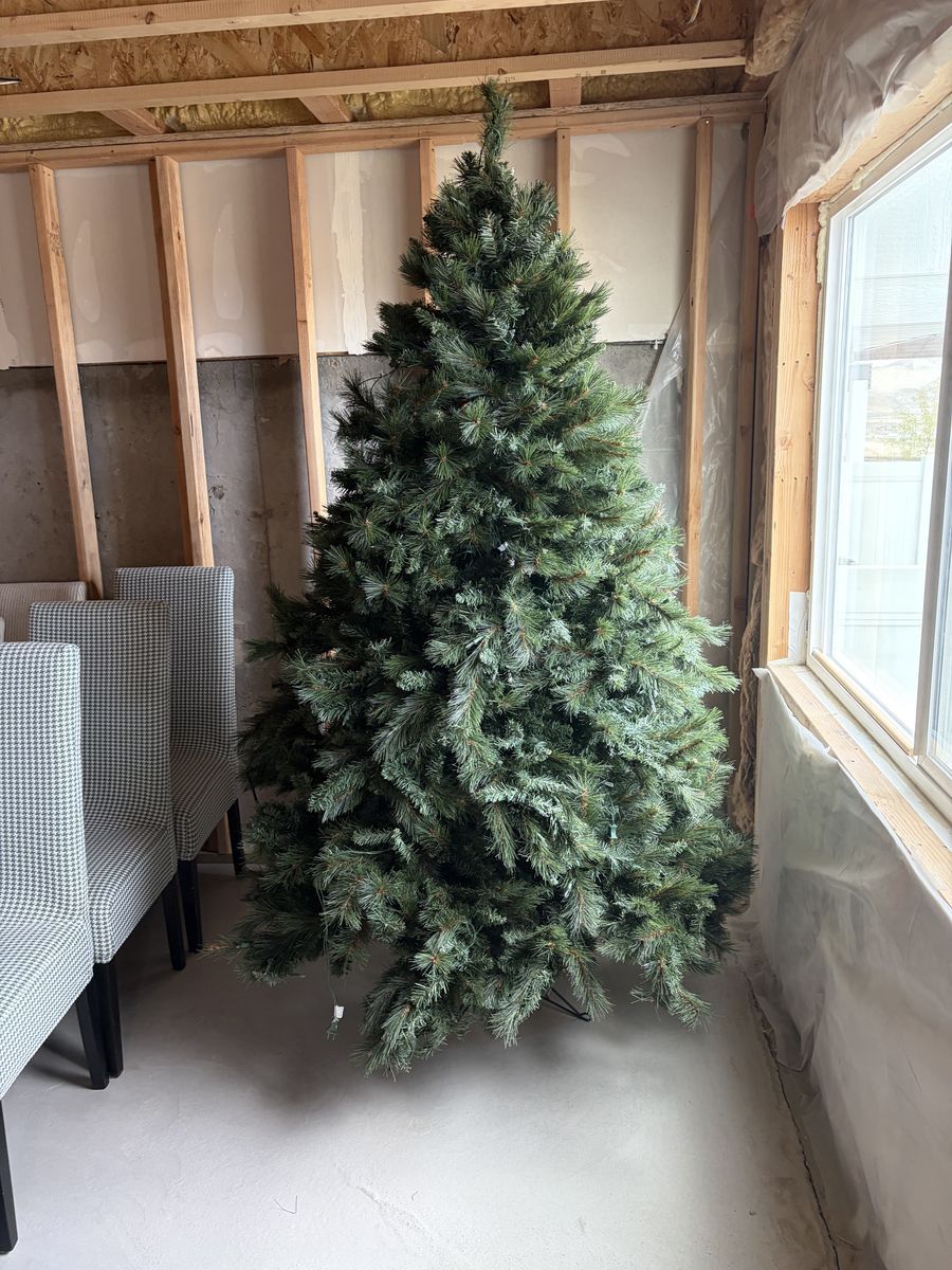 Lighted Christmas Tree 88” Tall