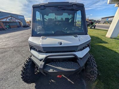 2026 Can-Am Defender Limited HD11 - Brand New!