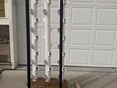 Gardyn Home 4 Vertical hydroponic culture system kit - 30 plants