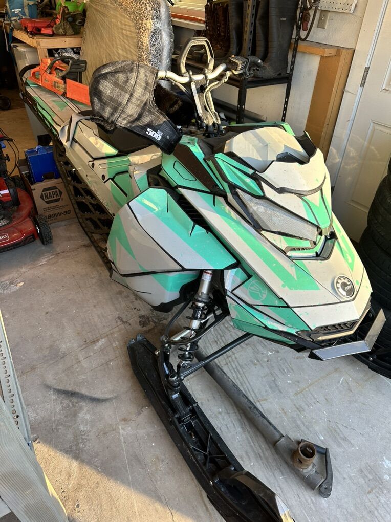 2021 Skidoo 850