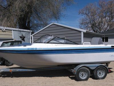 92 Sterling 21" open bow inboard