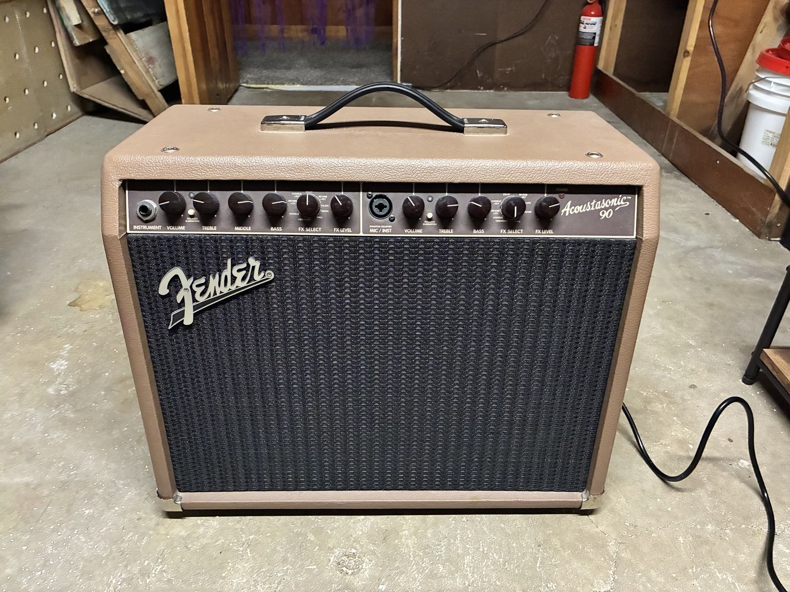 Fender Acoustasonic 90 Acoustic Guitar Amplifier - Brown/Black, 90W Combo Amp