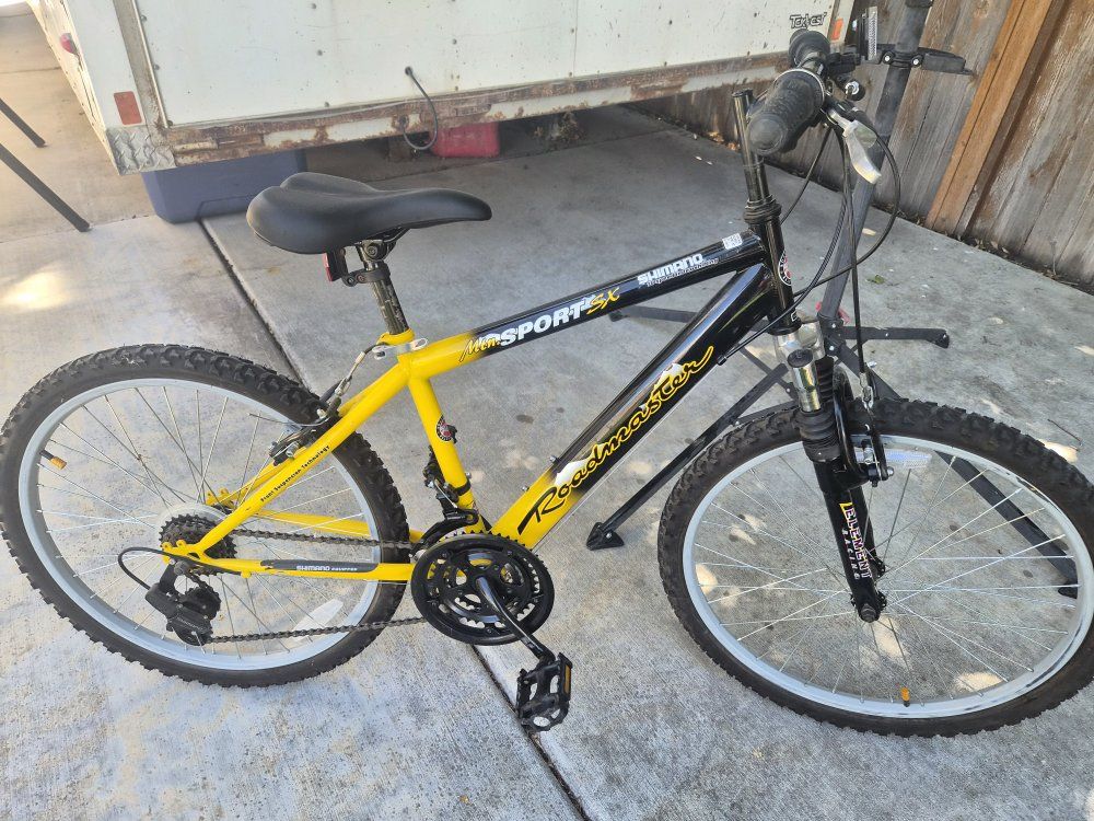 Roadmaster Mt. Sport SX Shimano 18-Speed Mountain Bike - Yellow/Black