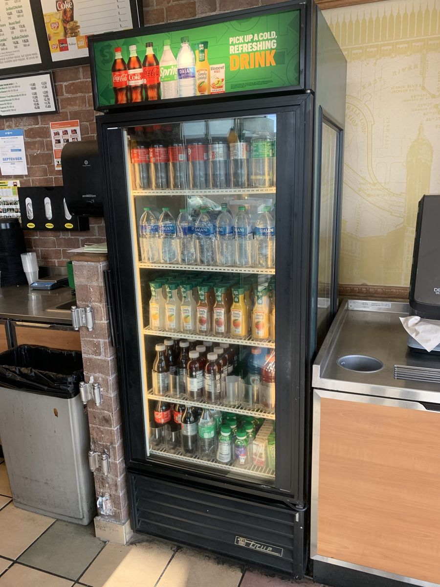 True GEM-26 Commercial Soda Beverage Fridge Glass Single Door Refrigerator - Glass Cracked