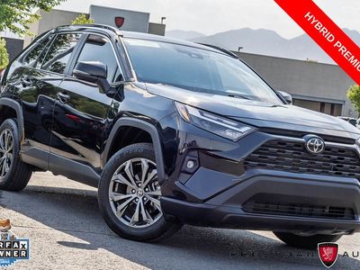 2025 Toyota RAV4 XLE Premium