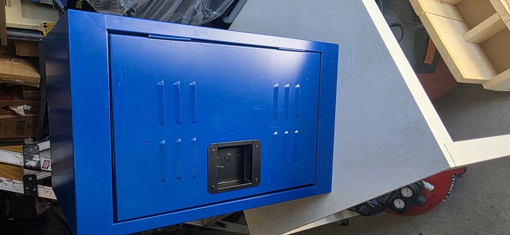 New Metal storage locker