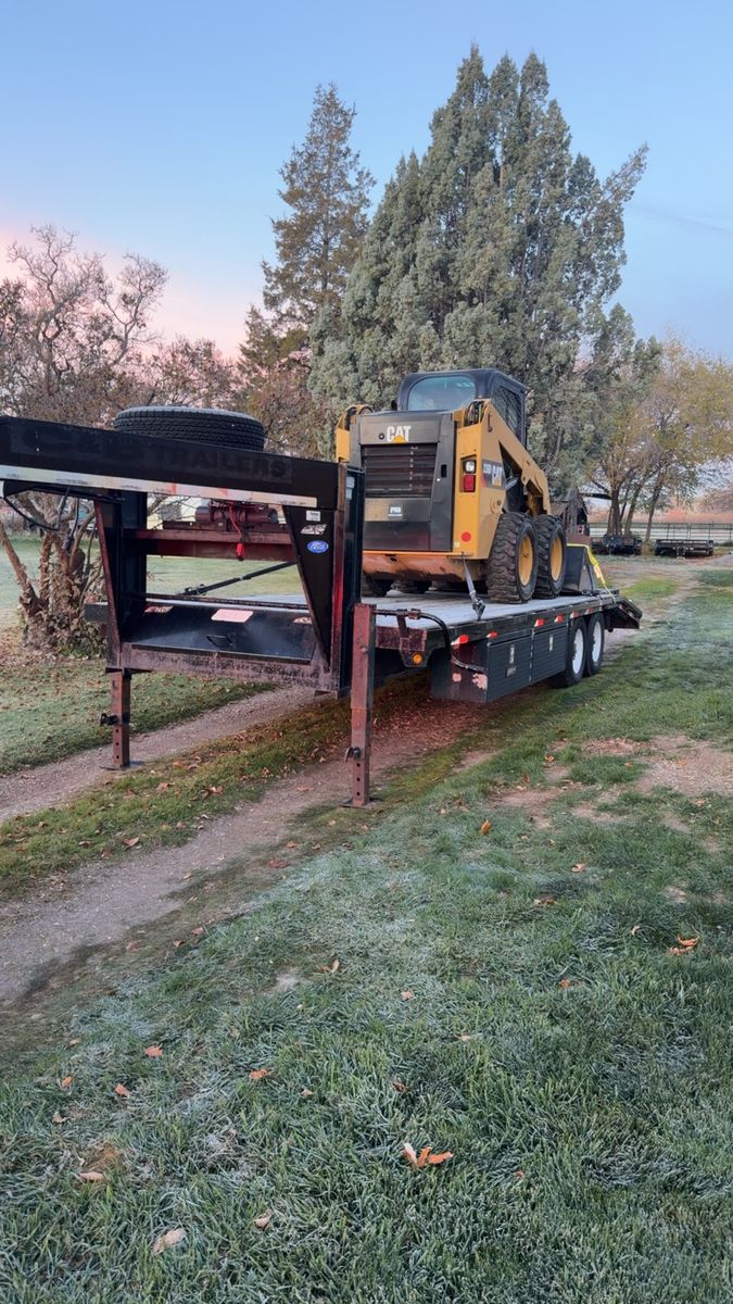 25+5 gooseneck flatbed
