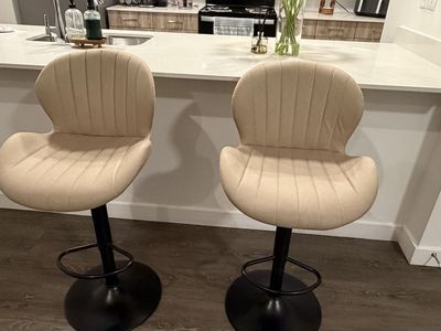 Stools bar