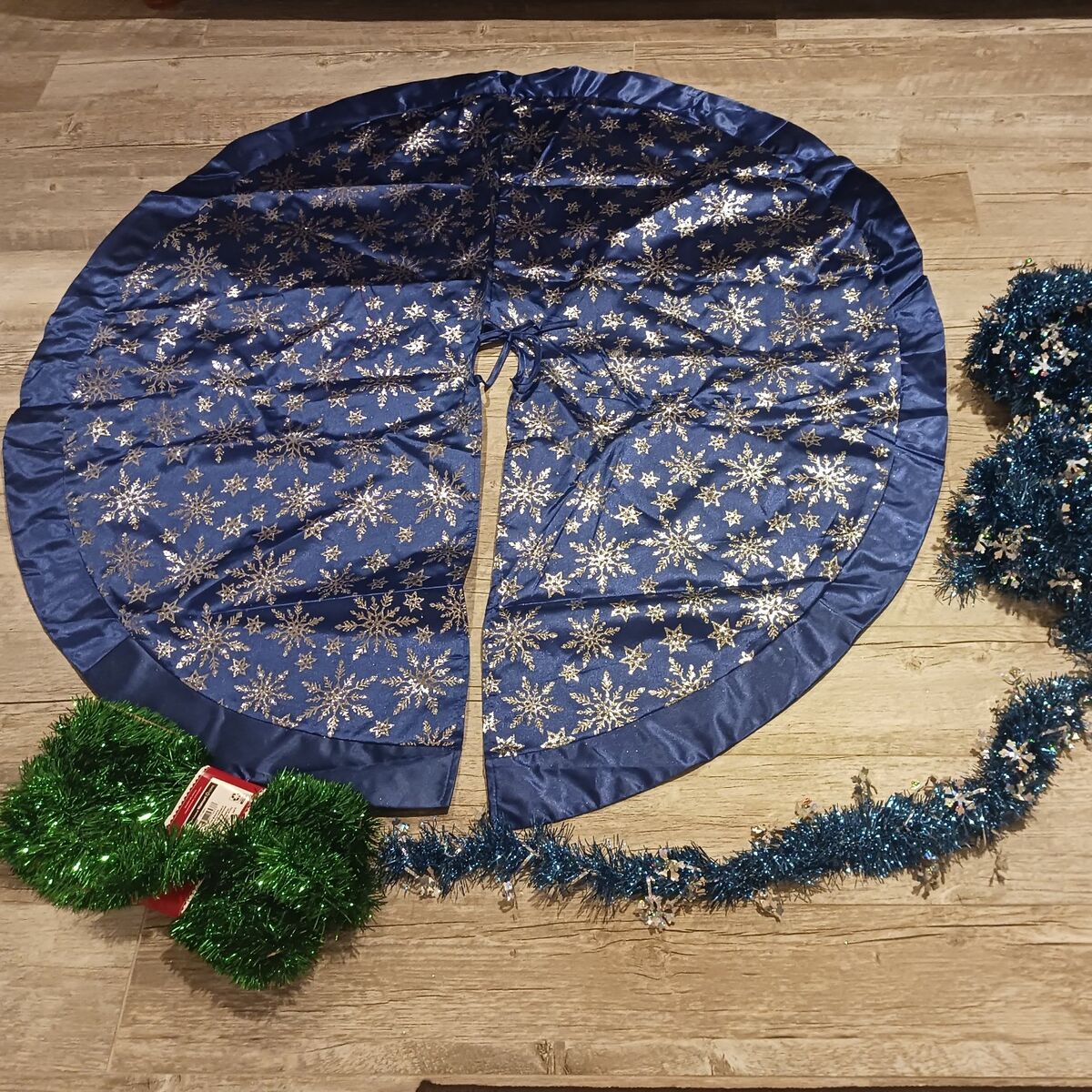 Christmas tree skirt and garland
