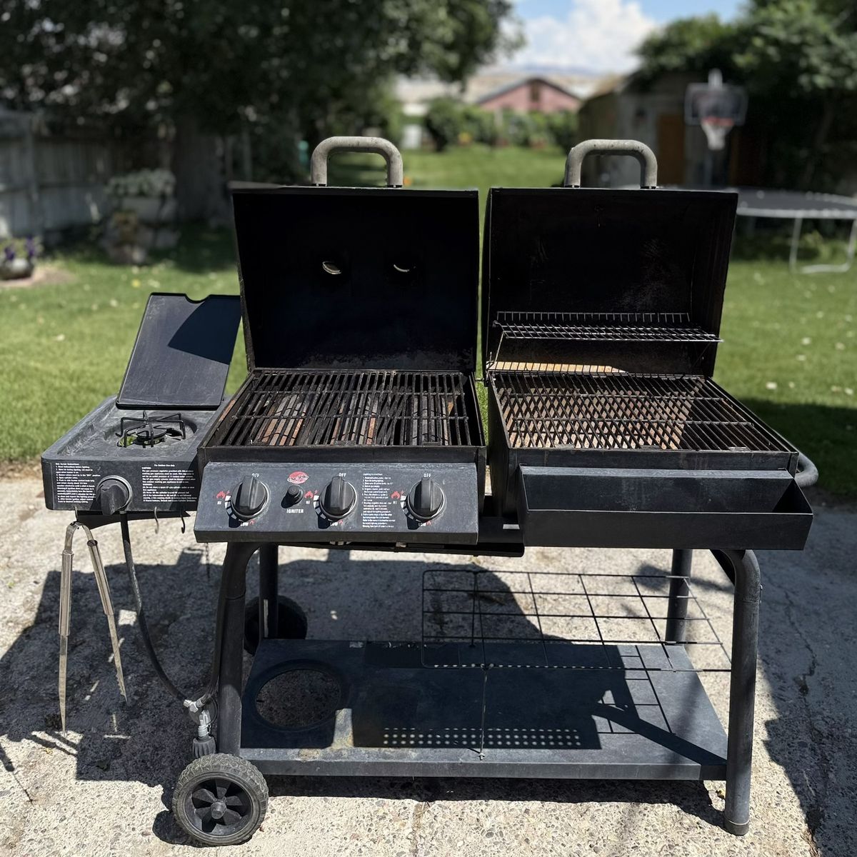 Chargriller Duo 5050 Gas & Charcoal Grill Smoker Side Burner Outdoor BBQ Combo