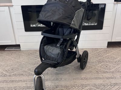 Chicco Activ3 Jogging Stroller