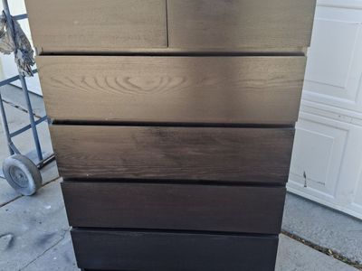 black 6 drawers dresser/vanissa