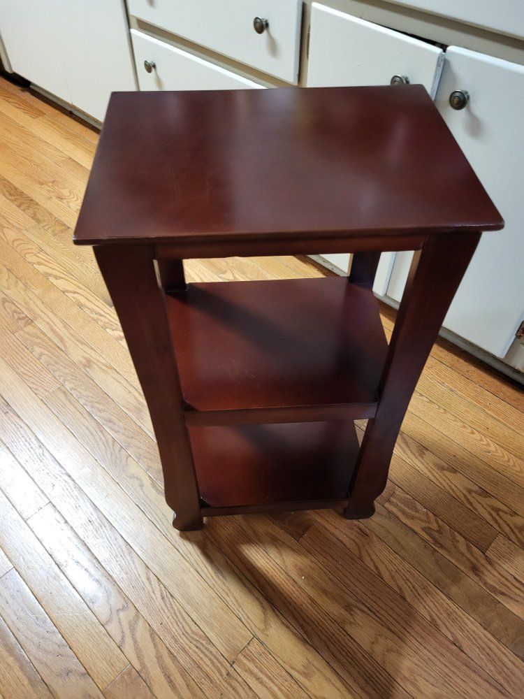 Versatile 3-Tier Dark Wood End Table / Nightstand / Bookshelf - Excellent Condition