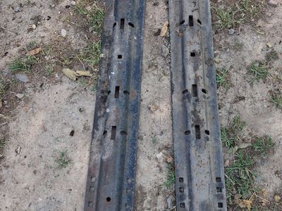 5th wheel rails