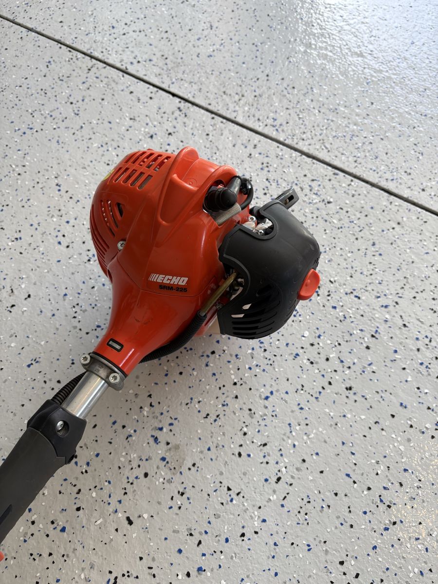 ECHO SRM-225 Trimmer ( NEW CONDITIONS )