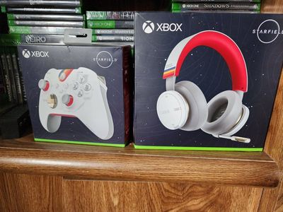 X-box x starfield controller and headset headphone