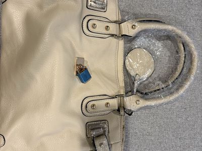 New Cream Faux Leather Shoulder Handbag Tote with Lock Detail