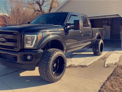 22x14 Moto Metal Wheels