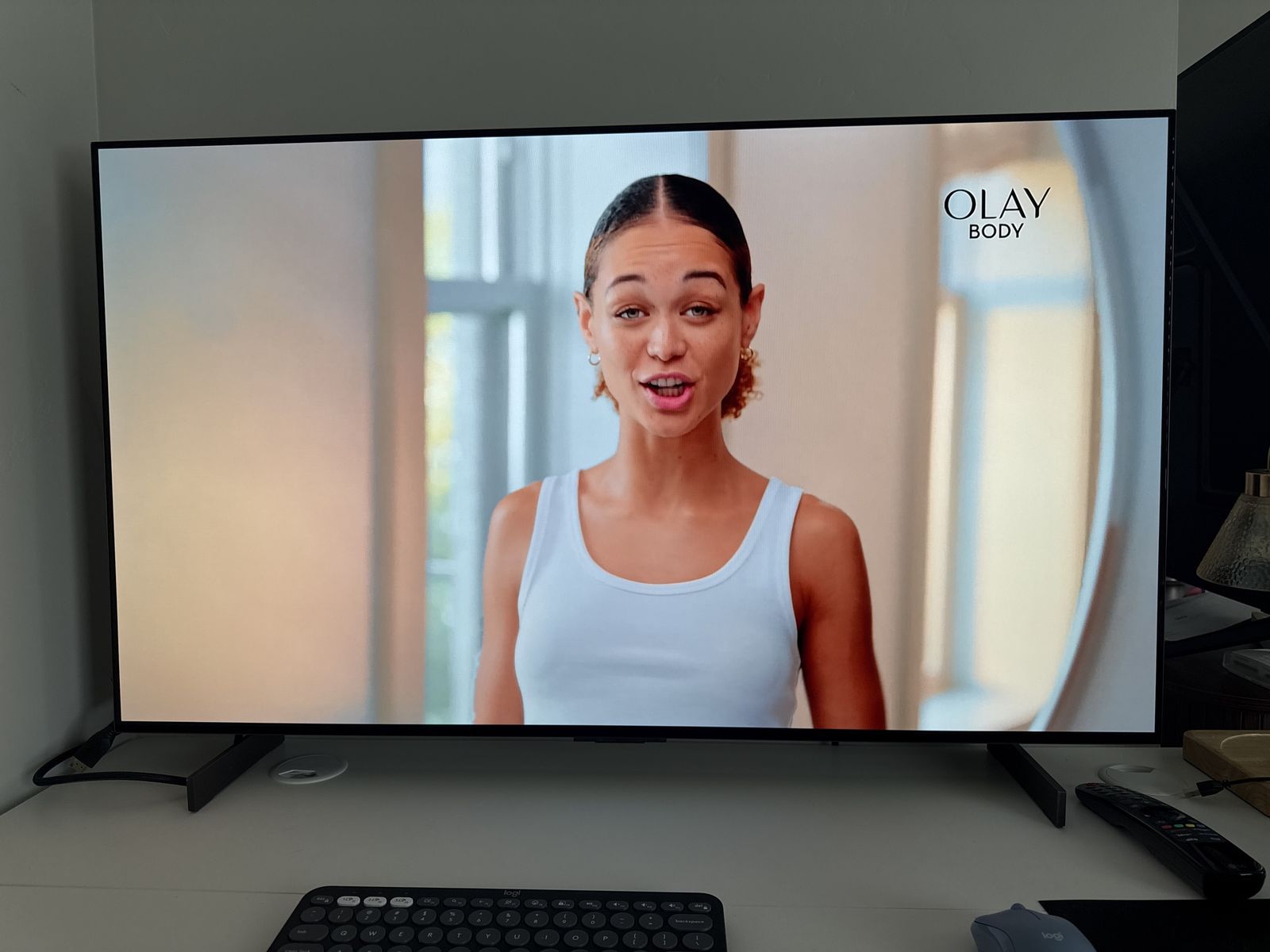 LG C4 42”
