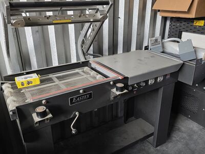 Warehouse Packaging Equipment – Shrink Wrap Systems