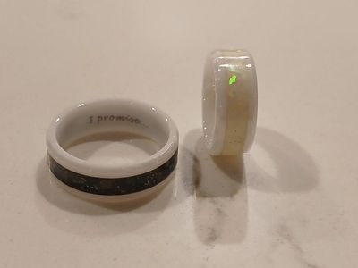 "Glow in the dark" Ceramic Ring Set