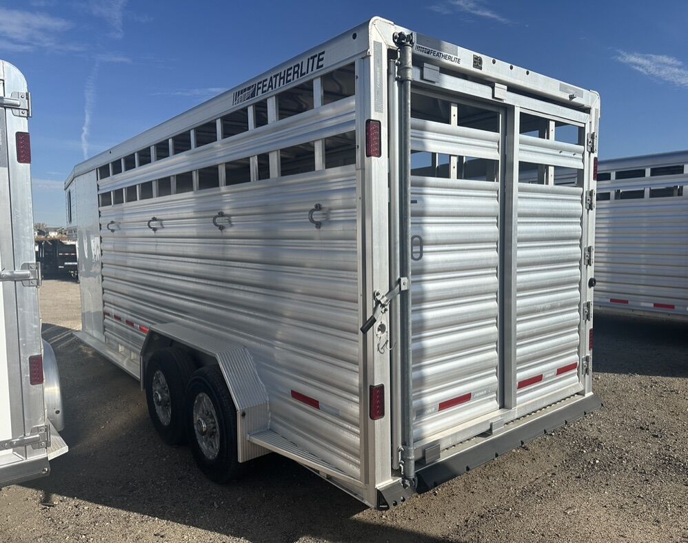 NEW 2022 Featherlite stock combo - Below Cost -Great Deal!