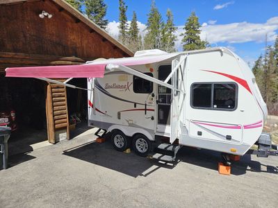 2013 18ft Cruiser RV- Fun Finder X, Slide Out (X-189FDS) - Includes Back up Camera
