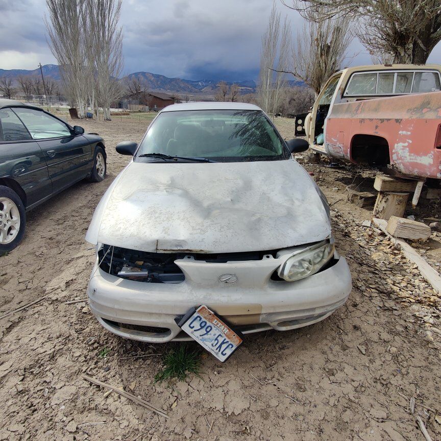 2000 Oldsmobile Alero part out