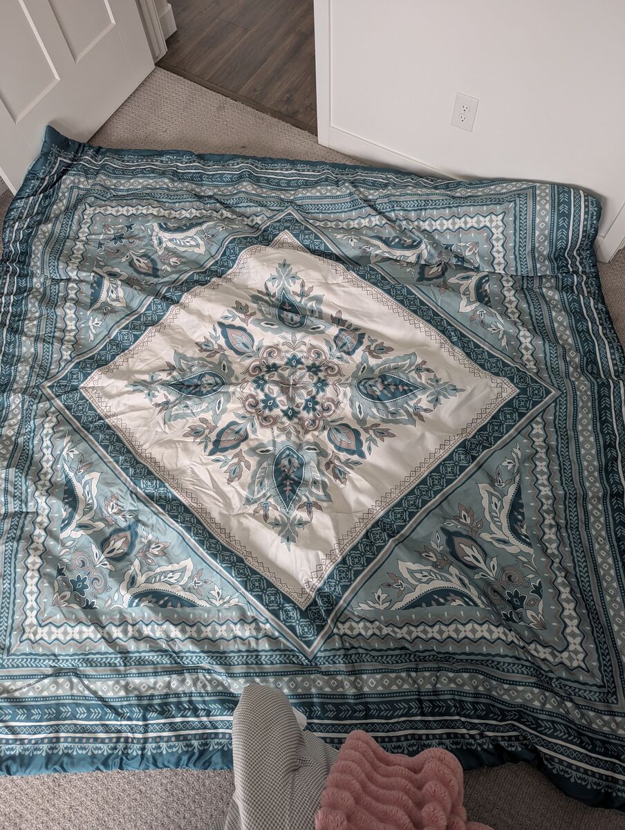 Teal/Green 8 Piece Queen Bedding Set