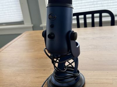 Blue yeti streaming, podcast, and gaming microphone