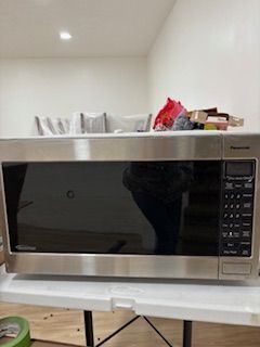 PANASONIC COUNTER MICROWAVE OVEN