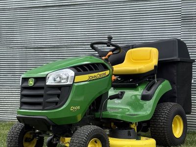 2017 John Deere Riding Lawn Mower
