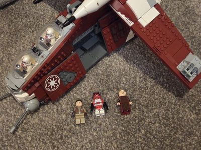 LEGO Star Wars Coruscant Guard Gunship Set 75354 with Manual