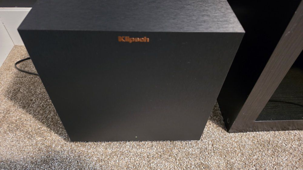 klipsch Reference R-8sw 8 inch subwoofer