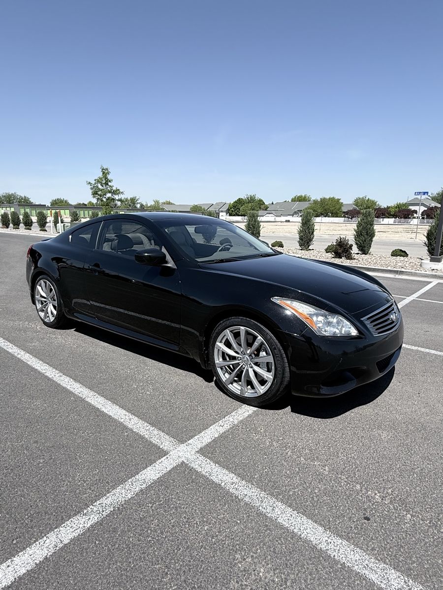 2010 Infiniti G37 Sport