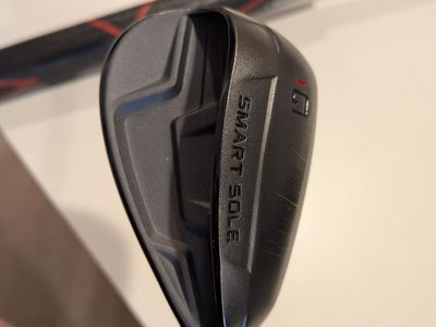 Like new-Cleveland Smart Sole Gap Wedge in Black Satin