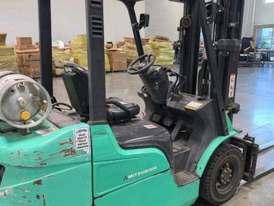 Mitsubishi FG25n Forklfit for ONLINE Auction!