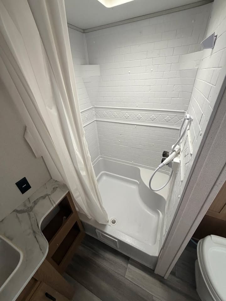 Main image 13