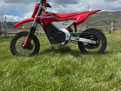 Honda crf e2