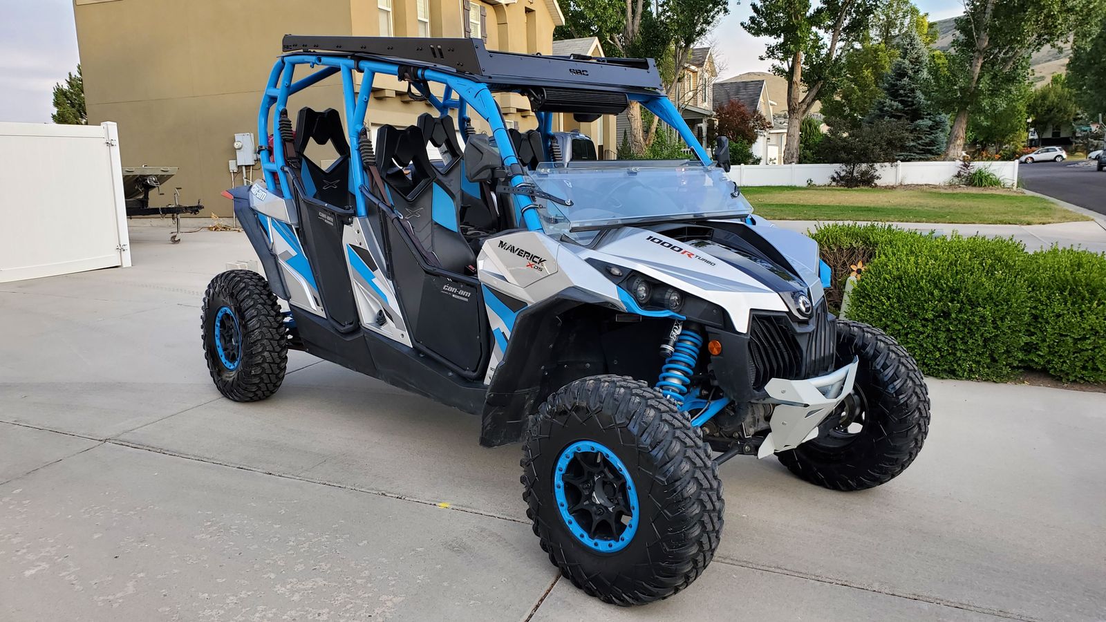 2017 CanAm Maverick Max 1000R Turbo 4-seater
