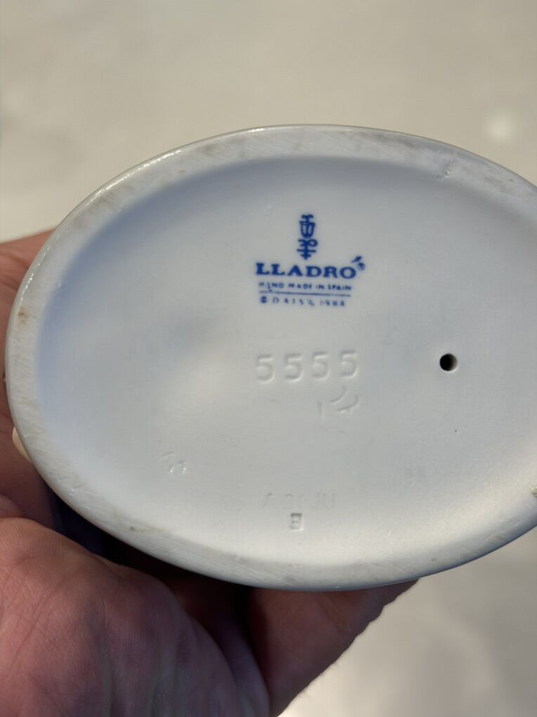 Lladro Let's Make Up