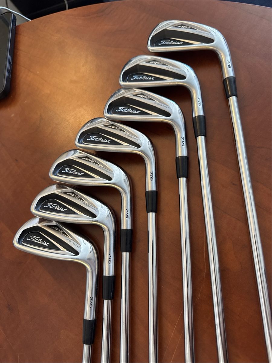 Titleist AP-2 forged irons 4-PW in great shape only used a few times