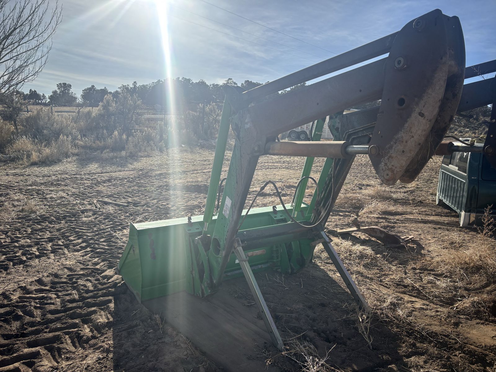 John Deere 673 Loader